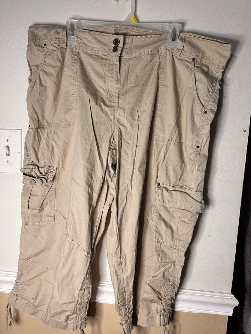 Woman’s Beige Cargo Pants - Casual Utility Style